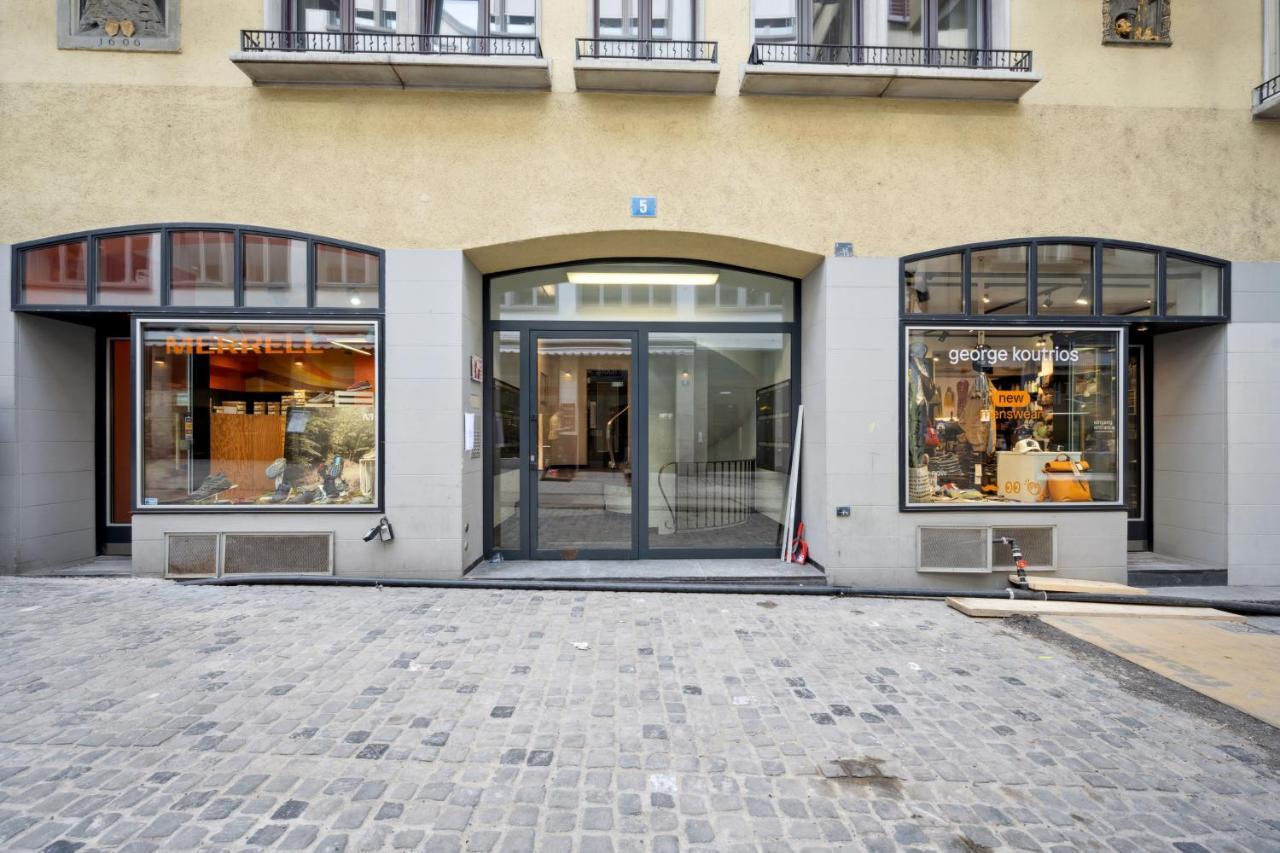 Ferienwohnung Muenstergasse Zurich Old Town Exterior foto
