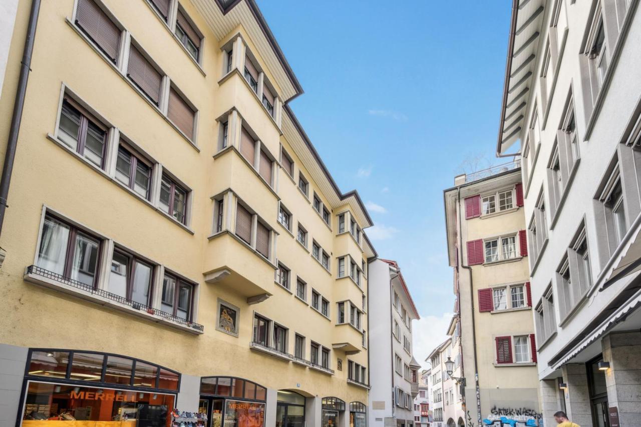 Ferienwohnung Muenstergasse Zurich Old Town Exterior foto