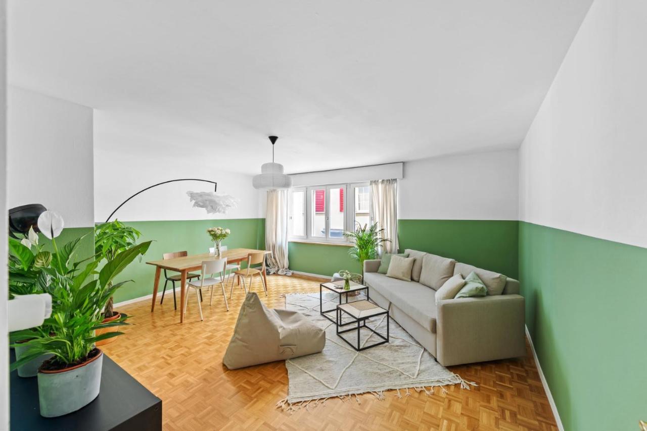 Ferienwohnung Muenstergasse Zurich Old Town Exterior foto